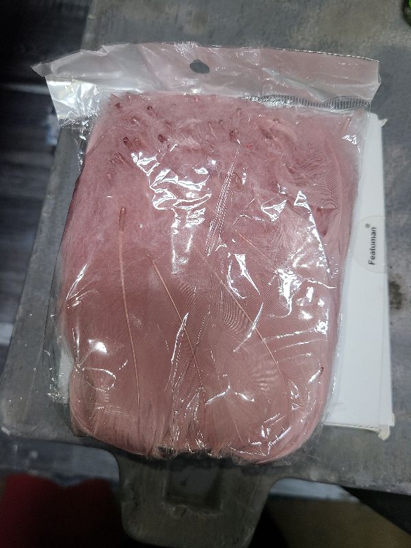 Photo 1 of 100Pcs Light Pink Natural Goose Feathers, 3-5Inch Centerpieces Feahers Bulk, Colorful Craft Feathers for Wedding Party Centerpieces Vase Home Halloween Decoration