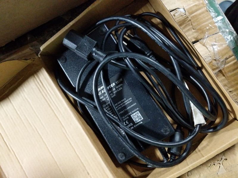 Photo 1 of 20V 9A 180W AC Adapter Charger A17-180P4B Compatible for MSI Creator Z16 A11UET-043 A11UET-013 A12UET-031US Laptop