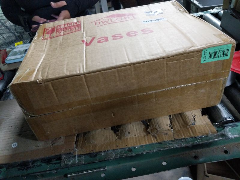 Photo 1 of 16Pcs Glass Cylinder Bud Vases for Centerpieces,7.7 In Tall Clear Flower Vases in Bulk,Glass Small Vases Floating Candle Holder for Party,Home Decor,Wedding Decoration,Birthday,Anniversary,Baby Shower