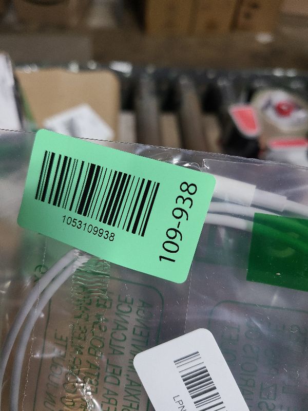 Photo 1 of (Apple MFi Certified) iPhone AUX Cord,Lightning to 1/8 Inch Audio Cable,3.3ft, Headphone Jack Adapter Male Aux Stereo Audio Cable Compatible for iPhone 14/13/12/11/XR/X/8/7 (White)