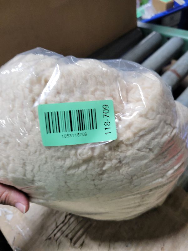 Photo 1 of 1 Pack 3 Calming Blankets Fluffy Premium Fleece Pet Blanket Soft Sherpa Throw for Dog Puppy Cat Beige Medium (30" x20'')