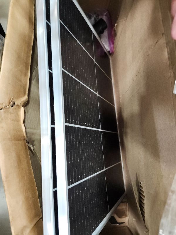 Photo 1 of *****************THIS IS ONLY THE SOLAR PANEL PARTS, 1 HAS DAMAGE***************
Ofuray Of-11000W Solar Street Lights Outdoor, 80000LM Solar Security Flood Parking Lot Lights Commercial Dusk to Dawn, 6500k Led Big Power with Remote Control for Street,Cour