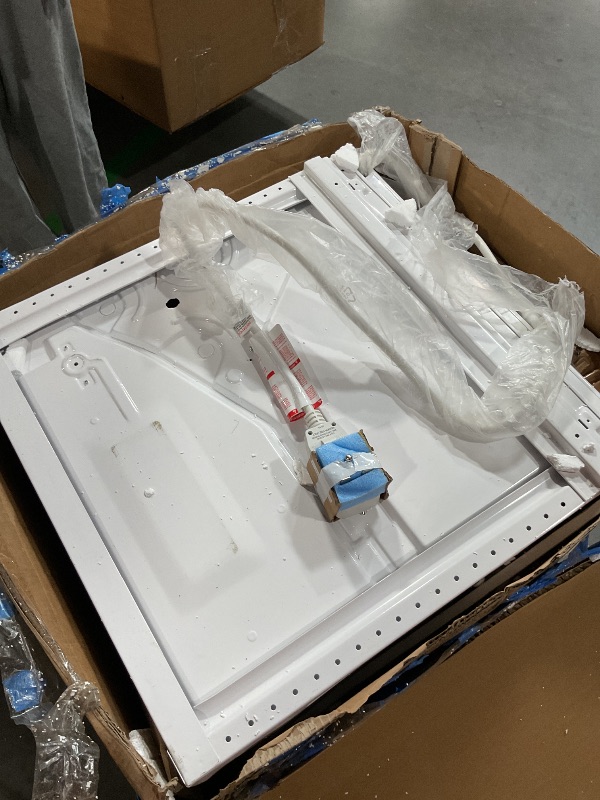 Photo 1 of ** PARTS ONLY - EUR PLUG, NOT FUNCTIONAL**
Keystone 23,200 BTU Window-Wall Air Conditioner with 16,000 BTU Supplemental Heat and Dehumidifier, 230V, Window AC for Large Rooms up to 1,500 Sq.Ft. with Smart Remote Control