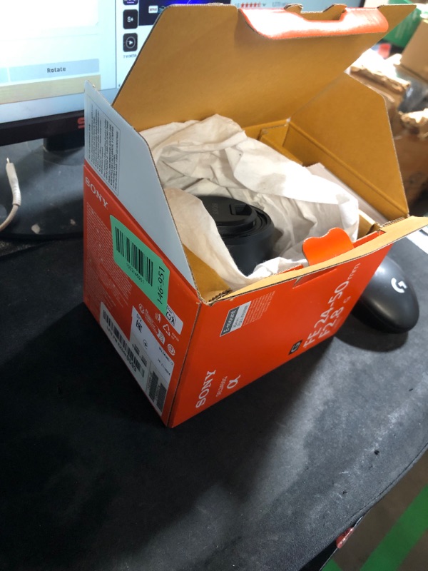 Photo 1 of (please see all images) Sony FE 35mm F1.8 SEL35F18F Japan Import