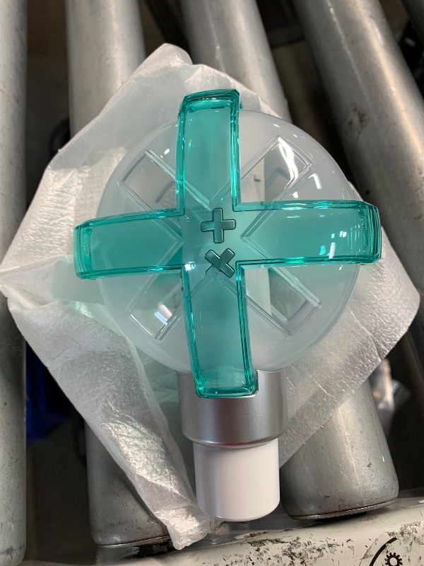 Photo 1 of (incomplete item) Txt - Official Light Stick Ver.2