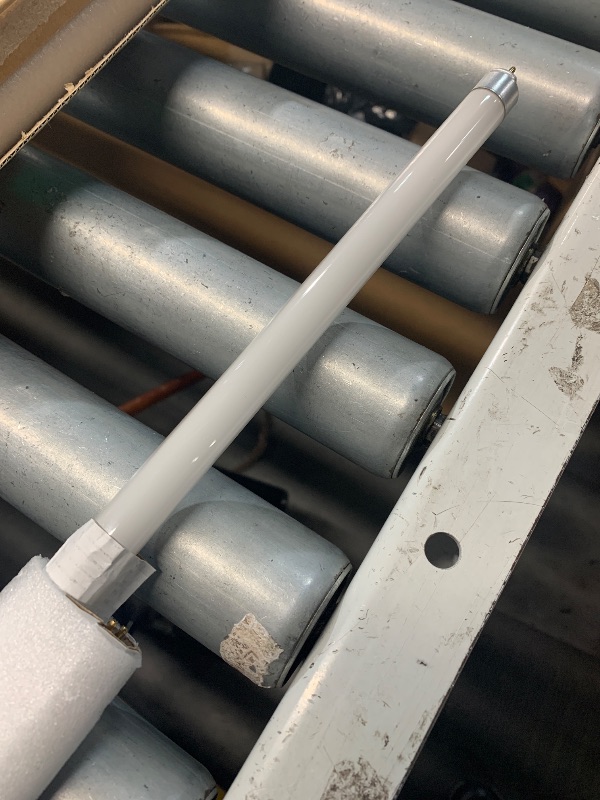 Photo 1 of (see all images) F10T5 CW fluorescent bulb 