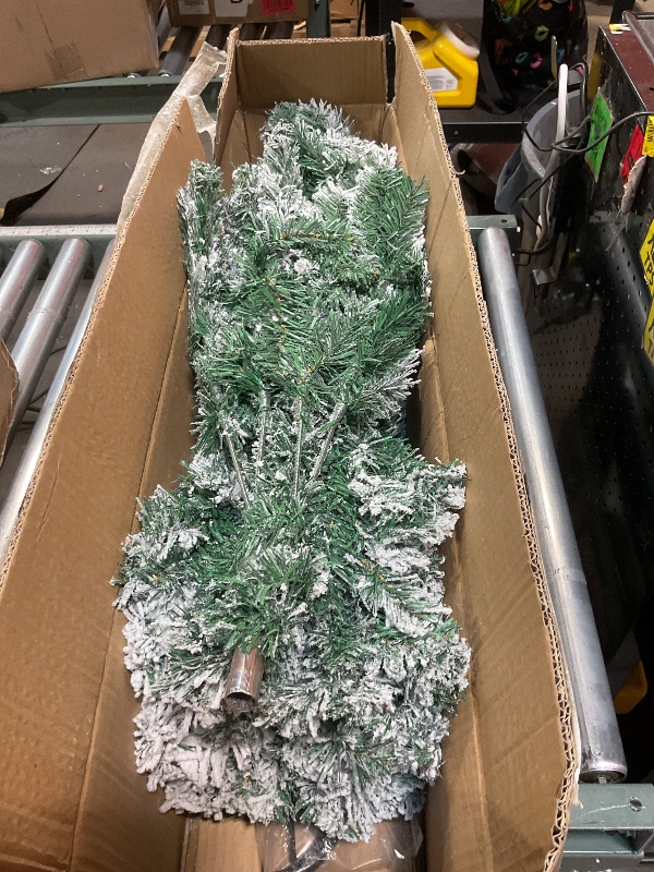 Photo 1 of ***PICTURE FOR REFERENCE ***Snow Flocked Christmas Tree 4ft