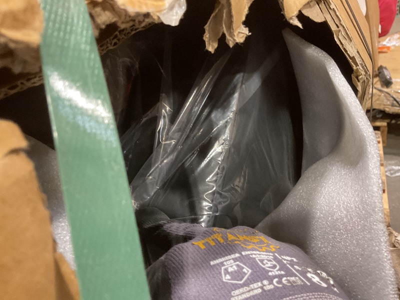 Photo 1 of **SCRAPES ON BOTTOM**Real Relax 2025 Massage Chair Full Body?SL Track Massage Recliner,Thai Stretch and 21 Auto Modes?Zero Gravity with APP and LCD, Body Scan, Home and Office Use?Favor 04 ADV Black