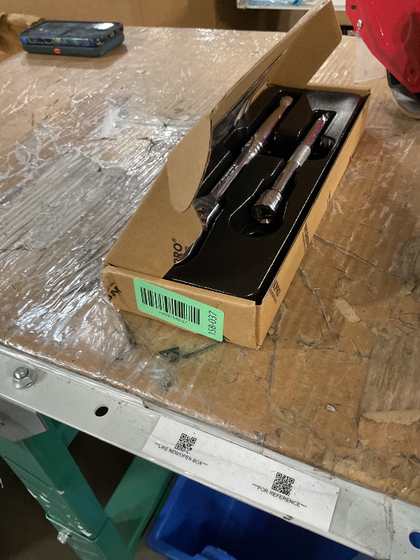 Photo 1 of *******************Missing smaller ratchet head**************
WORKPRO 2-Piece Flex Head Ratchet Set, 1/4", 3/8" Drive, 72-Tooth Ratchet with Chromium Plating Quick Release Reversible Design, 5 Degree Swing