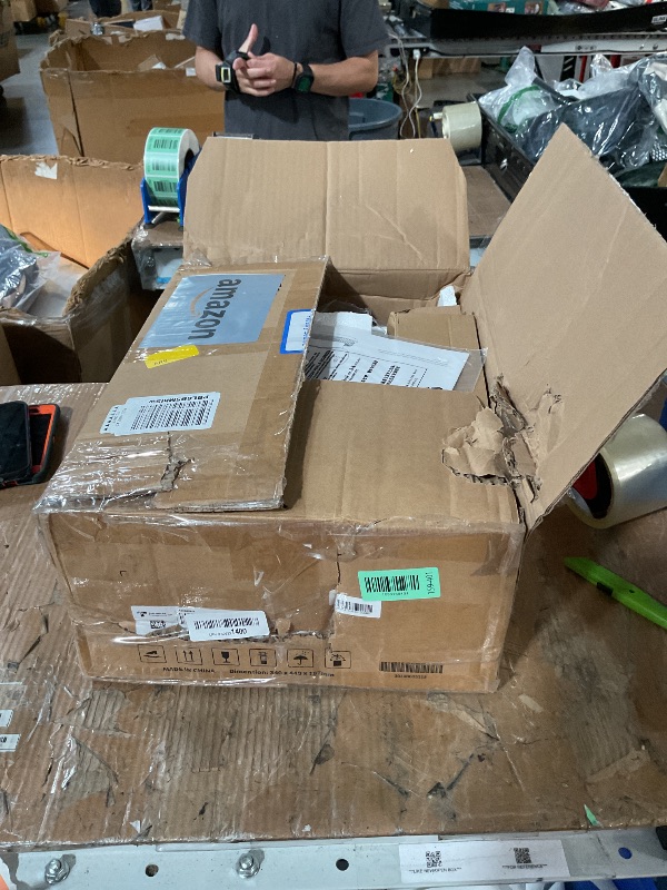 Photo 1 of (USED/FAIR) AIRROBO Dog Grooming Vacuum, Dog Grooming Kit,12000Pa Strong Pet Vacuum, 2L Large Capacity Vacuum for Shedding Grooming Hair, Quiet,PG100