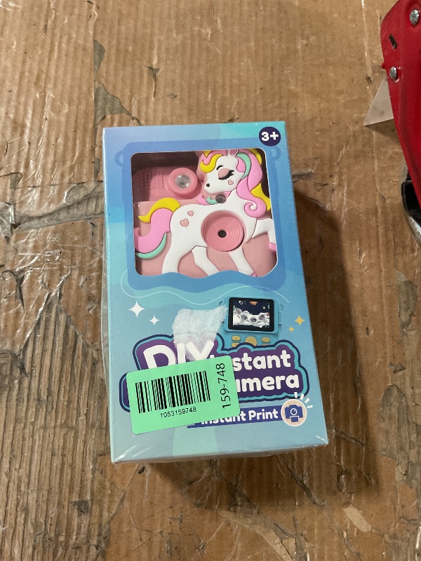 Photo 1 of * factory sealed *
Kids Camera Instant Print with Silicone Cover, Creative Gifts for Girls Age 4-12 Birthday Christmas, 1080P Digital Camera Toy with 32GB SD Card - Pink