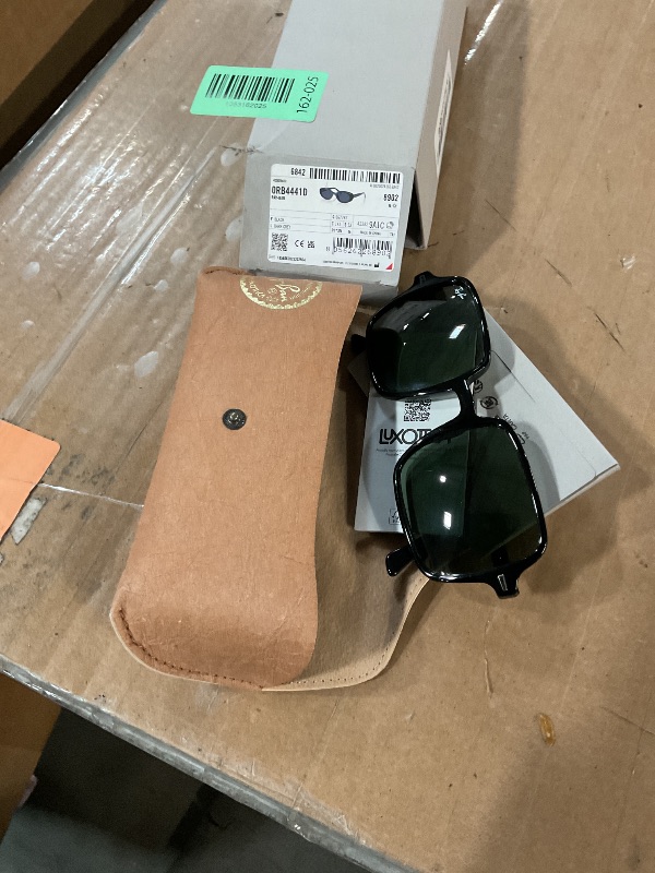 Photo 1 of ***(SCRATCHED AND LENS ARE DIRTY)***Ray-Ban RB4441D Sunglasses, Black/Dark Grey, 53 mm