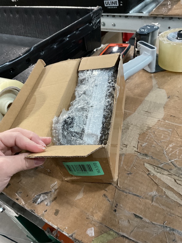 Photo 1 of Front Climate Control Module Panel for GMC Sierra Chevy Silverado 1999-2002 599-266/15054697/ 15753264/19244873/ 9361355 Heater A/C Control Switch Air Conditioning Climate Control Module