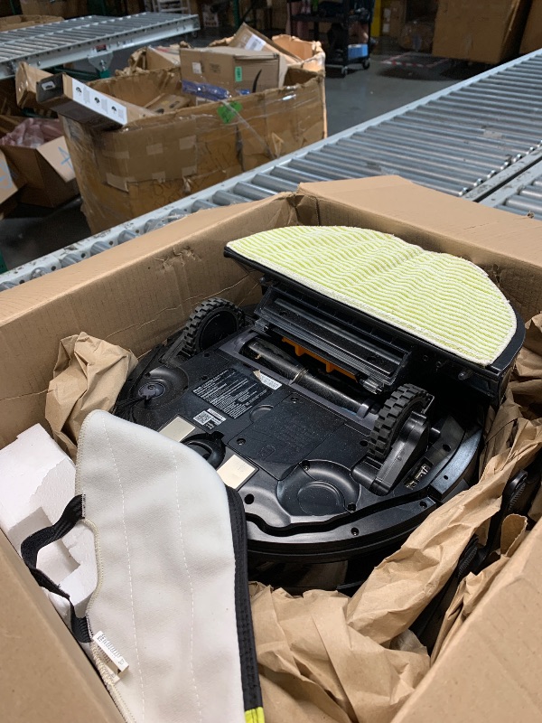 Photo 1 of (PARTS) (CRACKED) (NON-FUNCTIONAL) Shark Matrix Plus 2in1 Robot Vacuum & Mop with Sonic Mopping, Matrix Clean, Home Mapping, HEPA Bagless Self Empty Base, CleanEdge, for Pet Hair, Wifi, Black/Silver (RV2610WA)