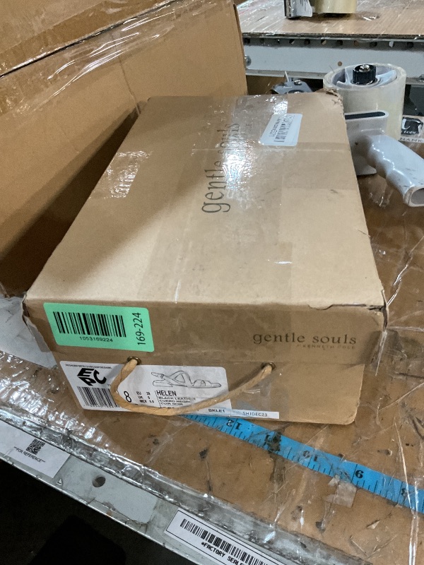 Photo 1 of ***(HEAVILY USED/ MINOR DAMAGE)***Gentle Souls by Kenneth Cole Women's Laniey Sandal, Black, 8