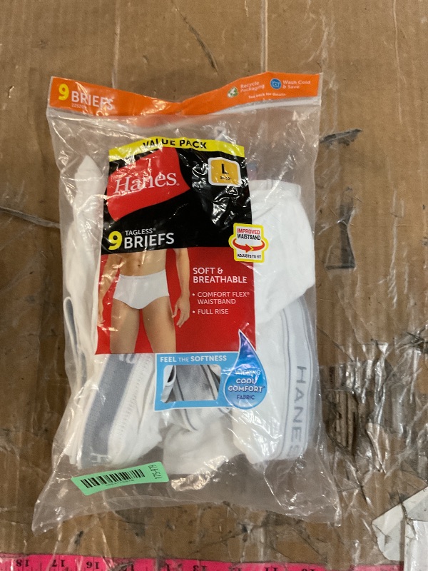 Photo 1 of **Only 3 pair in pack***(MISSING PCS)
Hanes Men Hanes Men's Tagless White Briefs with ComfortFlex Waistband-Multiple Packs Available (Pack of 3)