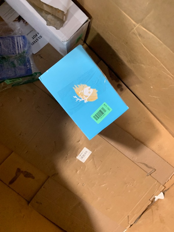 Photo 1 of (USED/FAIR) Baffect Water Pitcher, High Borosilicate Glass Jug with Stainless Steel Lid, Leakproof Fridge Door Carafe for Hot or Cold Beverage Vertical Pattern (1.8 L/63 oz.)