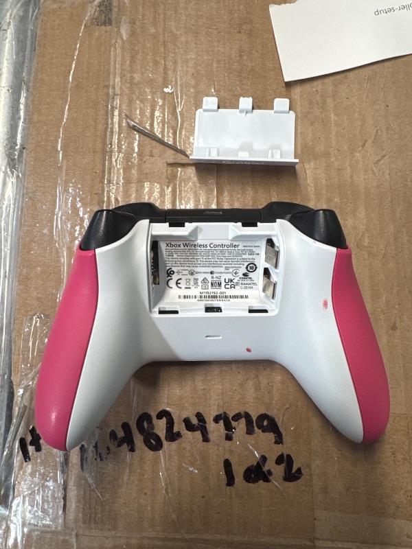 Photo 1 of (MISSING BATTERY) (USED/FAIR) Xbox Wireless Gaming Controller (2025) – Deep Pink – Play on, Windows, Android, iOS, FireTV Sticks, Smart TVs, VR Headsets