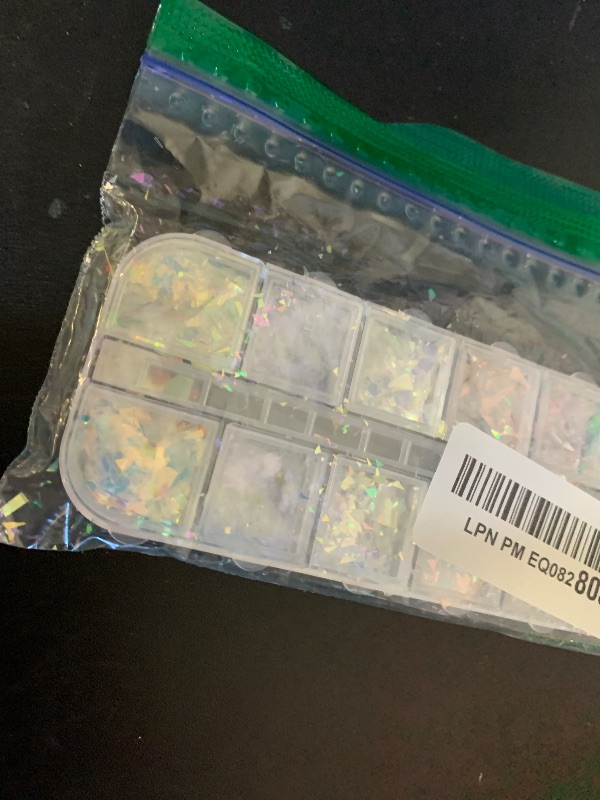 Photo 1 of 12 Colors Holographic Glitter Nail Art Sequins Aurora Iridescent Nail Flakes Glitter Chameleon Flakes Irregular Ice Slag Glass Paper Ultra Thin Mermaid Nail Glitter for Nail Art Make-up DIY Decoration