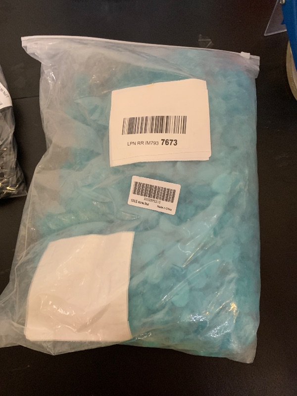 Photo 1 of 4.8Lbs 1100Pcs Glow in The Dark Stones Pebbles Blue Glow Rocks