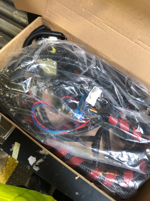 Photo 1 of NewYall 7.3L Engine Wiring Harness for Ford Super Duty F-250/F-350 V8 7.3L Diesel 1999-2001