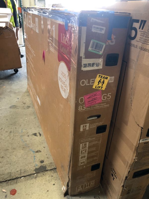 Photo 1 of LG 83-Inch Class OLED evo AI 4K G5 Series Smart TV w/Dolby Atmos, Dolby Vision, HDR10, AI Super Upscaling 4K, Filmmaker Mode, Wow Orchestra, Alexa Built-in (OLED83G5WUA, 2025)