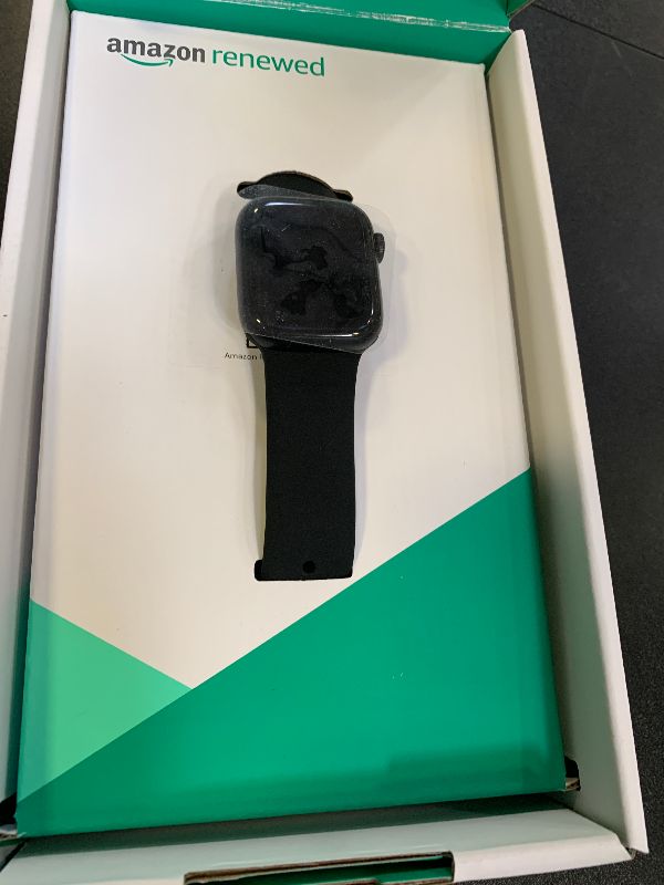 Photo 1 of Apple Watch Series 8 (GPS, 41MM) - Midnight Aluminum Case with Midnight Sport Band S/M (Renewed Premium)K92YGKHGJJ
K92YGKHGJJ
