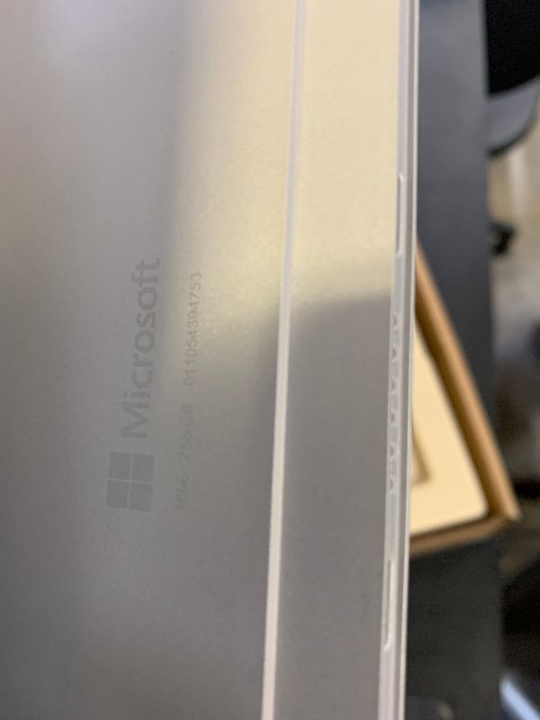 Photo 1 of Microsoft Surface Pro 7 256GB i5 8GB RAM with Windows 10 Pro (Wi-Fi, Quad-Core i5-1035G4,) Platinum PVR-00001 (Renewed)
