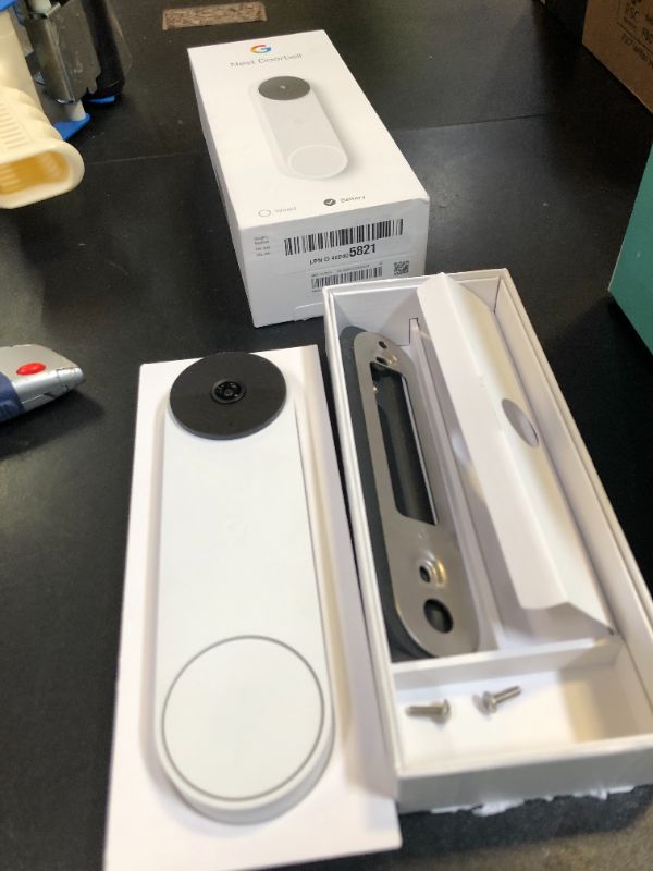 Photo 1 of Google Nest Doorbell (Battery) - Snow
