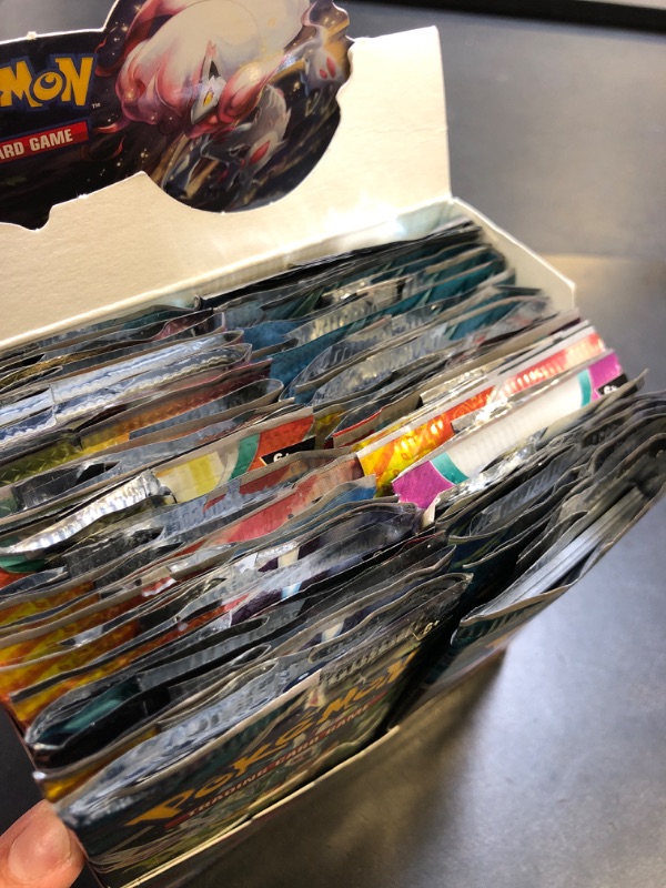 Photo 1 of Pokémon TCG: Sword & Shield?Lost Origin Booster Display Box
