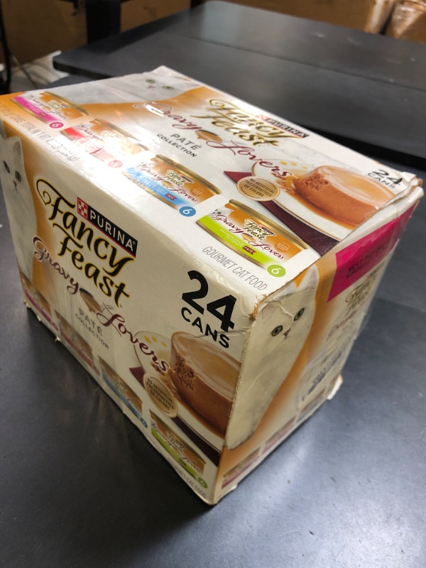 Photo 1 of Fancy Feast Purina Gravy Lovers Variety Pack Feast Pate in Wet Cat Food Gravy - (Pack of 1) 4.5 lb. Boxes-02/2027