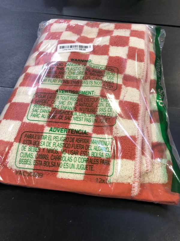 Photo 1 of Jacquotha Ultra Soft Bath Towels 2 Pack - 520 GSM Cotton Highly Absorbent Checkered Towels Set for Bathroom Shower Pool Travel 55" x 28"(Coral)