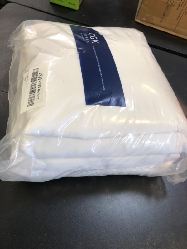 Photo 1 of Split King Size 5 Piece Sheet Set - Comfy Breathable & Cooling Bed Sheets Set - Hotel Luxury Bedding for Women, Men, Kids, Teens, Boys & Girls - Deep Pockets, Soft and Wrinkle Free - Oeko-Tex - White