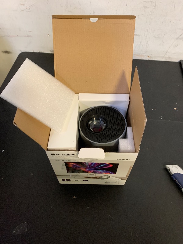 Photo 1 of ?Electric Focus?Magcubic Mini Projector 4K Support, Smart Projector with WiFi 6 and Bluetooth 5.4, 5W Soundbase Speaker, 180° Rotation, Portable Proyector for Home Theater HY300 Ultra (Grey)
