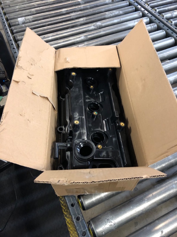 Photo 1 of Engine Valve Cover Set with Bolts & Oil Cap & Gaskets & Spark Plug Tube Seals & PCV Valve Compatible with 2002-2007 Nissan Altima Maxima Murano Quest Infiniti I35 VQ35DE V6 3.5L Part# 264-984 265-985