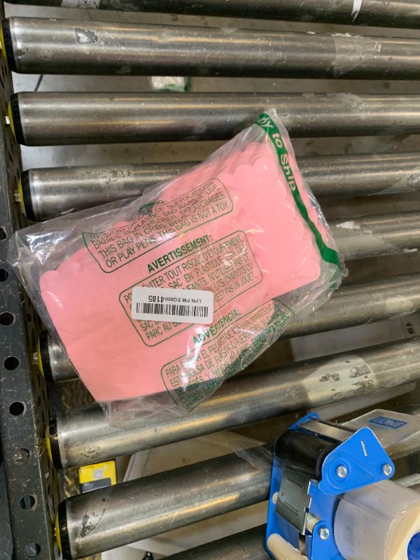 Photo 1 of 100 Pack Cocktail Napkin 2-Ply Scalloped Edged Dessert Napkins Folded 5 x 5 Inches Disposable Napkins for Dinner Wedding Birthday Party Bridal Anniversary Reception Event (Pink)