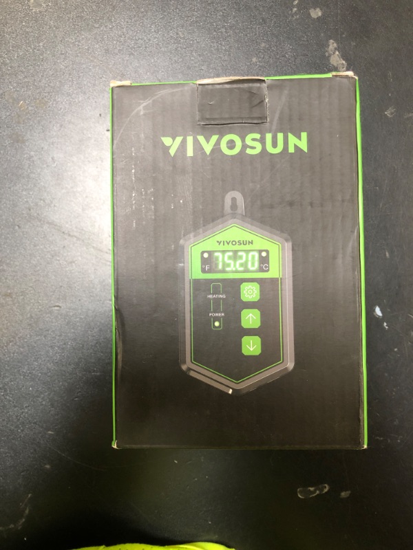 Photo 1 of VIVOSUN Digital Heat Mat Thermostat Controller, 40–108 ºF 1000W for Reptiles, Seedlings, Germination, Incubation and Fermentation