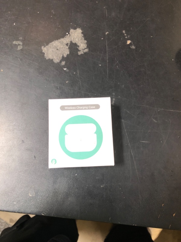 Photo 1 of WIRELESS CHARGING CASE