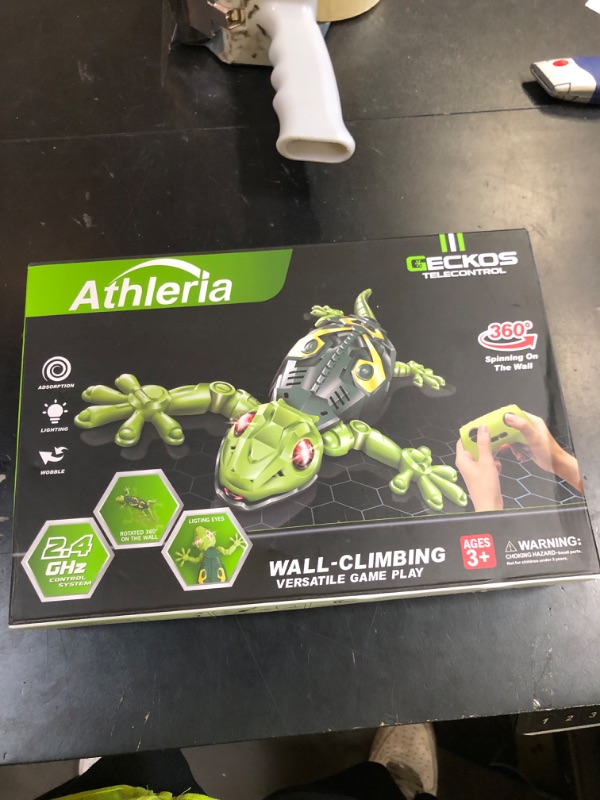 Photo 1 of Wall Climbing Lizard,Rc Car Toys for Kids,Remote Control Cars,Wall Crawler Robot Geckos,Fun Kids Toys,Cool Stuff Gadgets 2025,Halloween Christmas Birthday Gifts for Boys Girls Teens Ages 3 4 5 6 7 8 +