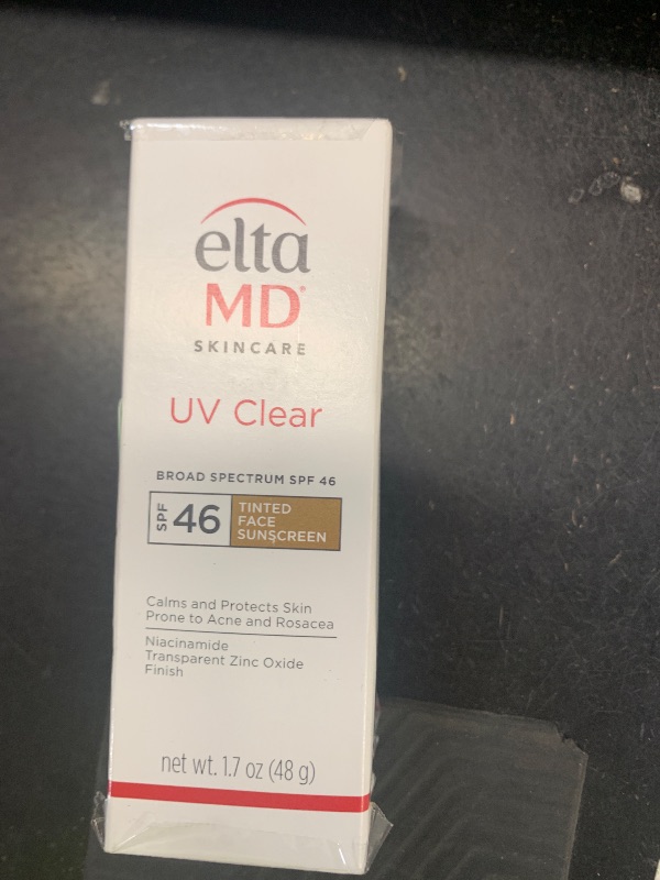 Photo 1 of EltaMD UV Clear Tinted Sunscreen for Face, SPF 46 with Zinc Oxide, Oil-Free, Dermatologist Recommended, For Acne-Prone Sensitive Skin, 1.7 oz