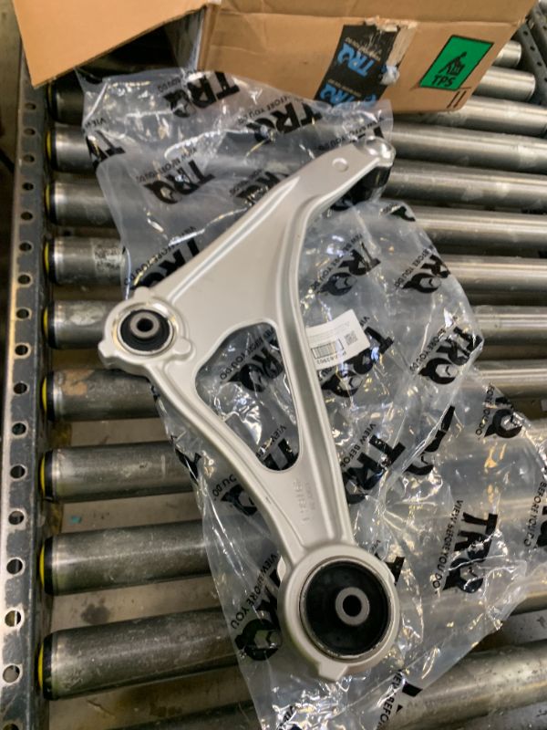 Photo 1 of TRQ CONTROL ARM------- V0207----------- UNKNOWN MODEL AND MAKE 