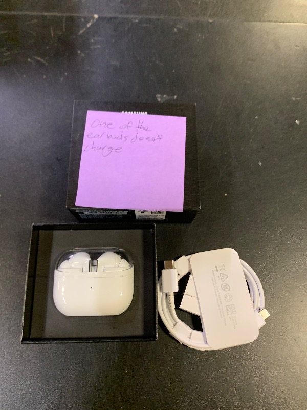 Photo 1 of Samsung Galaxy Buds 3 Pro AI True Wireless Bluetooth Earbuds, Noise Cancelling, Sound Optimization, Redesigned Comfort Fit, White [US Version, Amazon Exclusive, 2Yr Warranty]