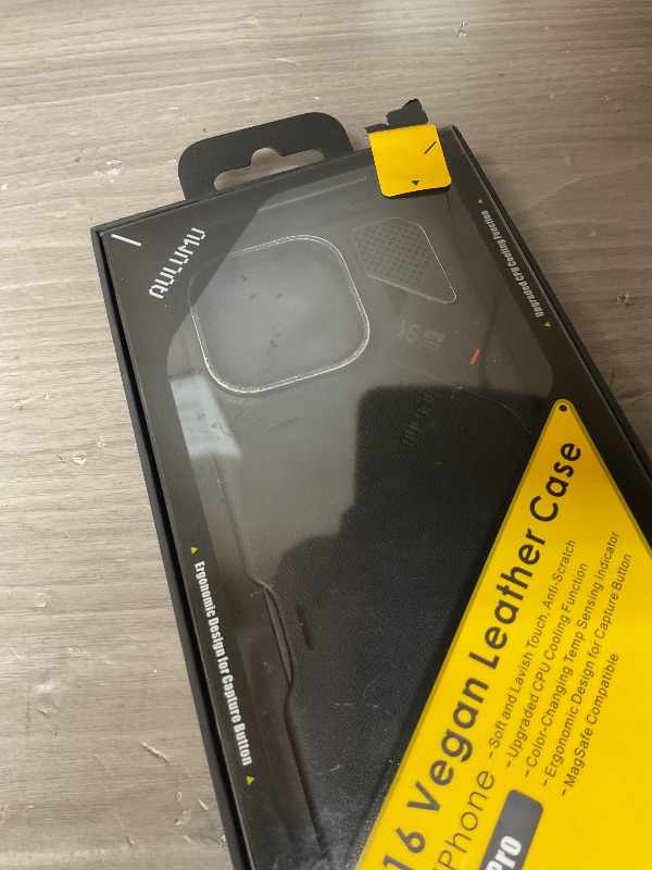 Photo 1 of Aulumu A16 Vegan Leather Cooling for iPhone 16 Pro Case | with Cooling Fins | Luxury Comfort | Compatible with MagSafe - Black
