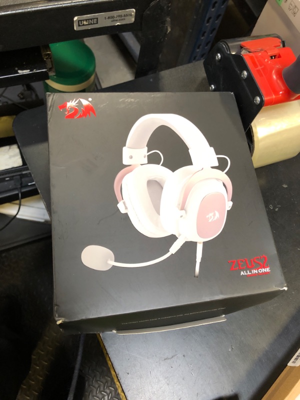 Photo 1 of Redragon H510 Zeus White Wired Gaming Headset - 7.1 Surround Sound - Memory Foam Ear Pads - 53MM Drivers - Detachable Microphone - Multi Platforms for PC, PS4/3 & Xbox One/Series X, NS