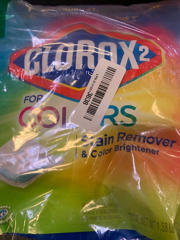 Photo 1 of CLOROX 2 for Colors - Stain Remover and Color Brightener Packs, 40 Count (Packaging May Vary)