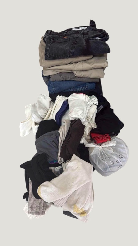 Photo 1 of MEN’S CLOTHING (PANTS 34x32)