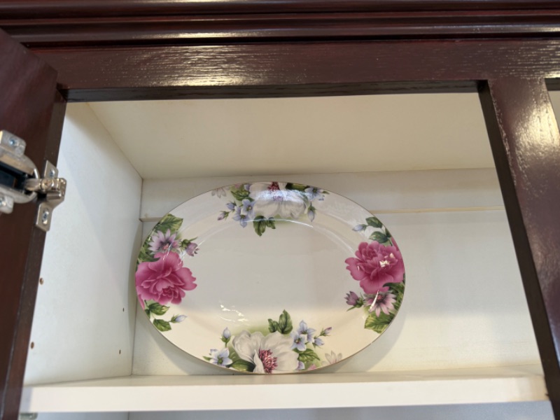 Photo 1 of EMERALDS ROSE DESIGN CHINA DISH SET W. SERVE-WARE