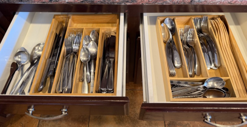 Photo 1 of CONTENTS OF KITCHEN DRAWER-SILVERWARE