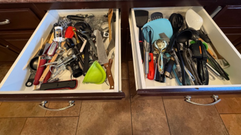 Photo 1 of CONTENTS OF KITCHEN DRAWER-KITCHEN UTENSILS