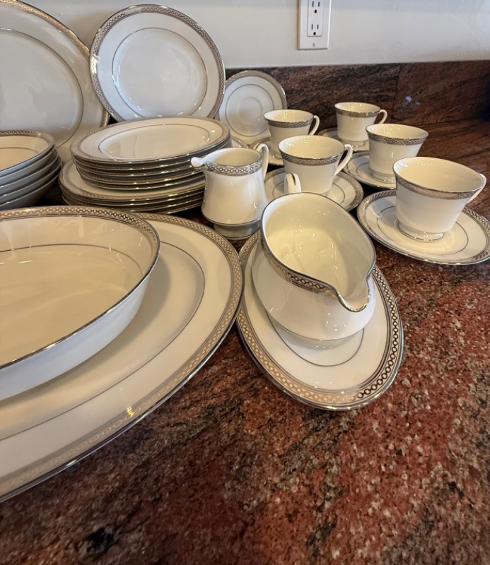 Photo 1 of NORITAKE CONTEMPORARY FINE CHINA SET